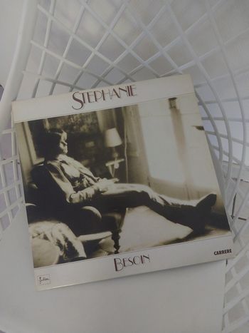 Vinyle Stéphanie – Besoin (Carrere / Julisa)