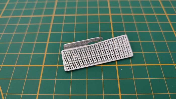 Support marche droite pièce détachée miniature Mercedes Benz SSK 1928 1/18 burago BBurago #B69