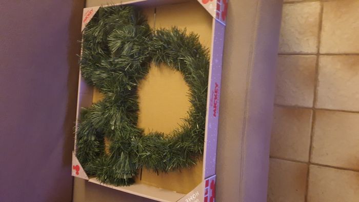 couronne Mickey et 12 boules assorties Disney neufs - photo numéro 4