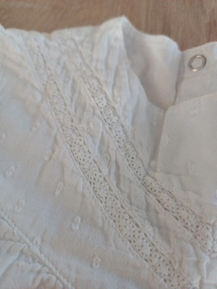Blouse blanche 36m broderie - photo numéro 3