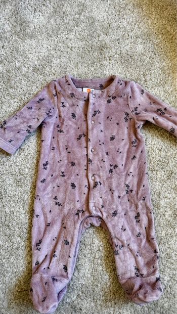 Pyjama velours violet Hema – 1 mois