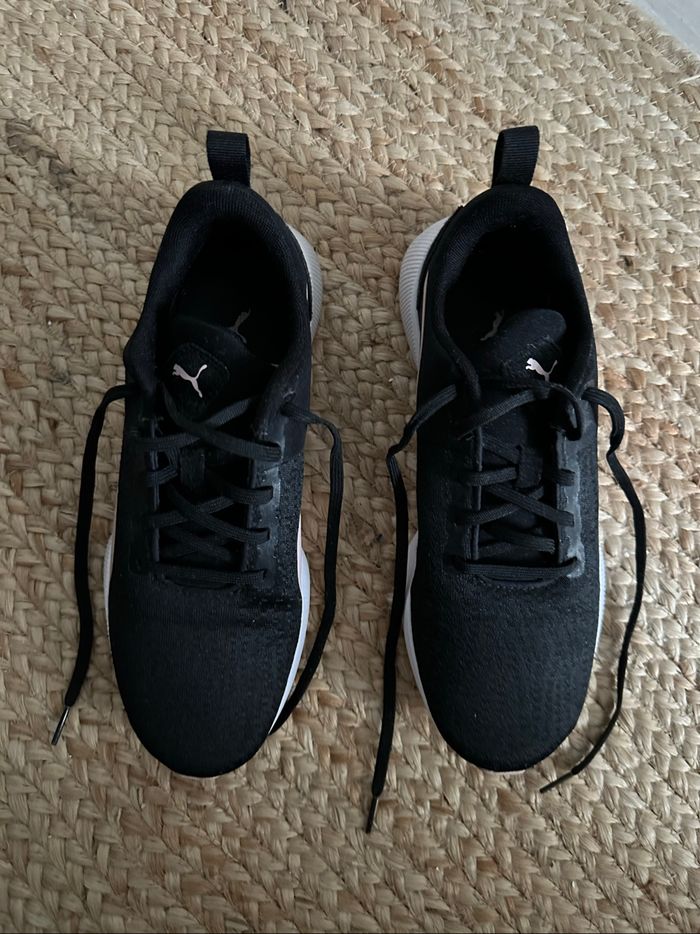 Basket puma noir/rose running pointure 38.5 tres bon état - photo numéro 6
