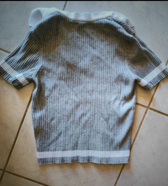 T-shirt à col gris  Jennyfer taille L - photo numéro 2