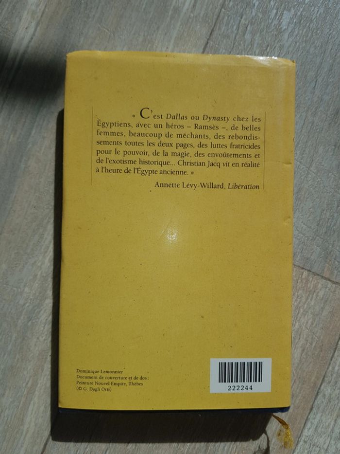 Christian Jacq Ramsès 4 la dame d'Abou Simbel - photo numéro 2