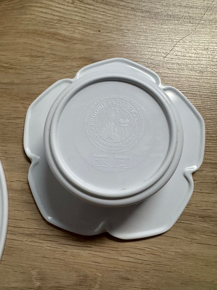 Set assiettes la belle et la bête Disneyland - photo numéro 6