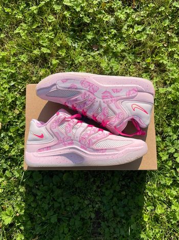 Nike KD18 Aunt Pearl