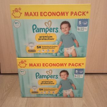 Lot Pampers premium protection taille 5(160 couches)
