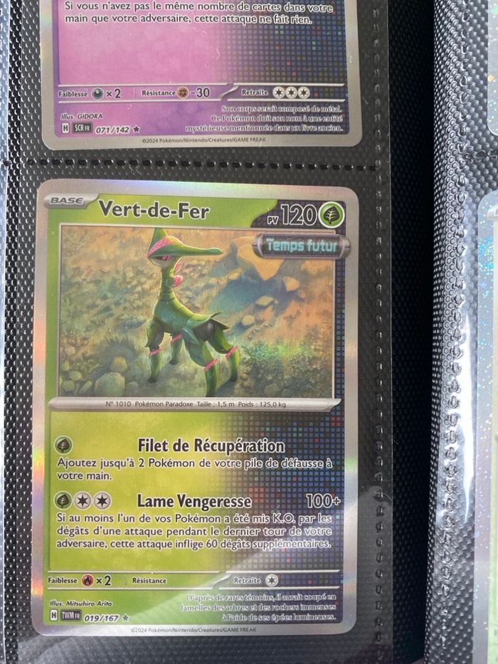 Carte Pokémon holographique neuf