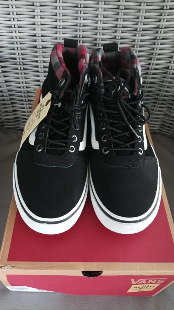 Sneakers Vans Ward HI Mte T41 neuves - photo numéro 3