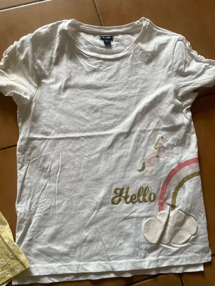Lot t shirts fille 10 ans - photo numéro 3