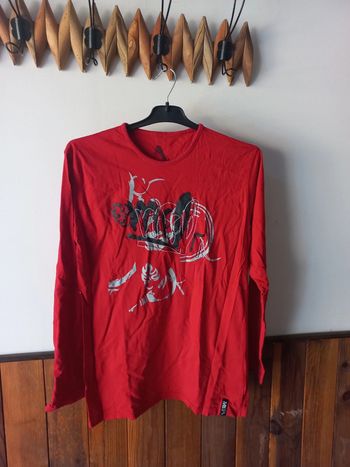 Tee-shirt manches longues rouge