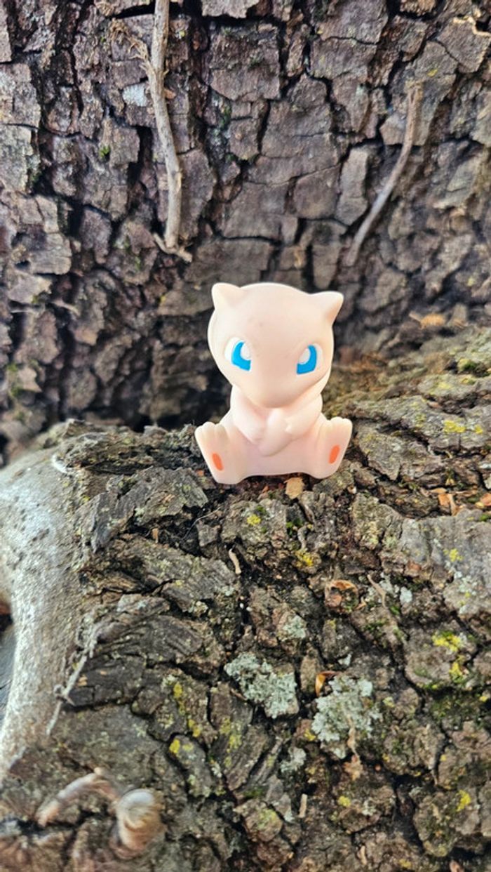 Super figurine Pokemon Nintendo finger puppet mew
