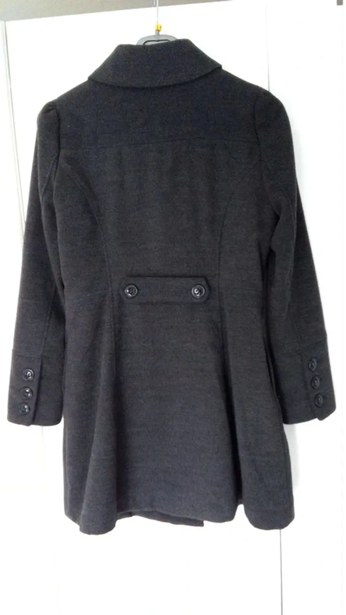 Manteau gris fonce T38 tres bon etat - photo numéro 3