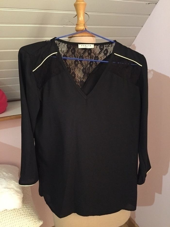 Haut noir - photo numéro 2