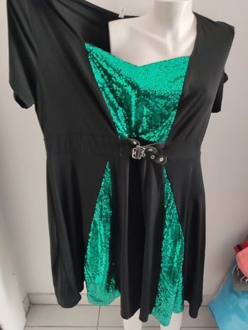 #kytie50femme. Robe manches courtes taille 5 XL