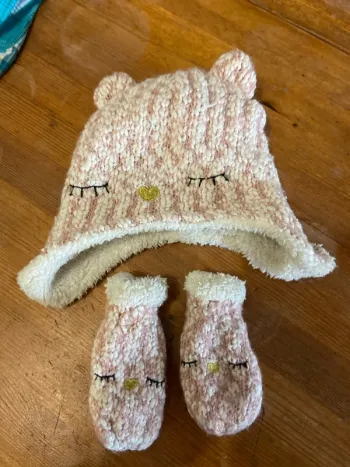 Bonnet et moufles