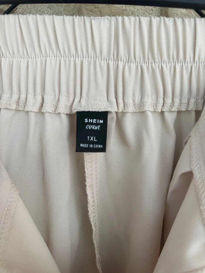 Pantalon beige Shein 46 - photo numéro 5