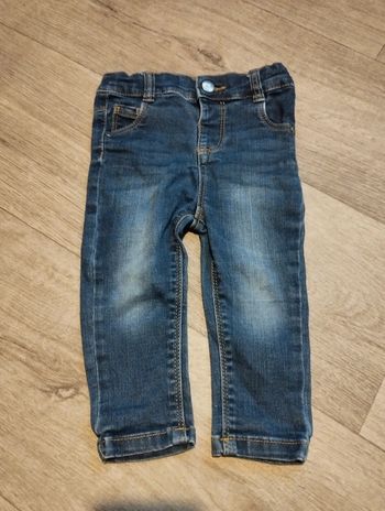 Jeans tape à l'oeil