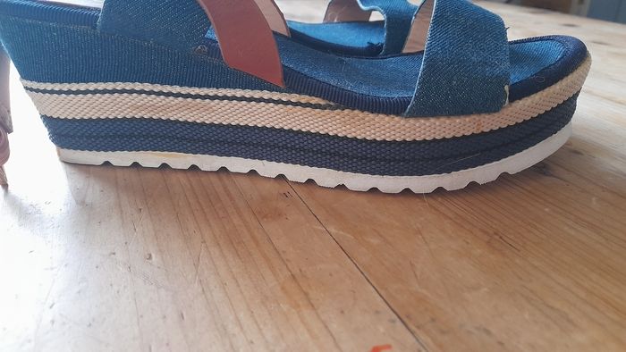 Chaussures compensées - photo numéro 2