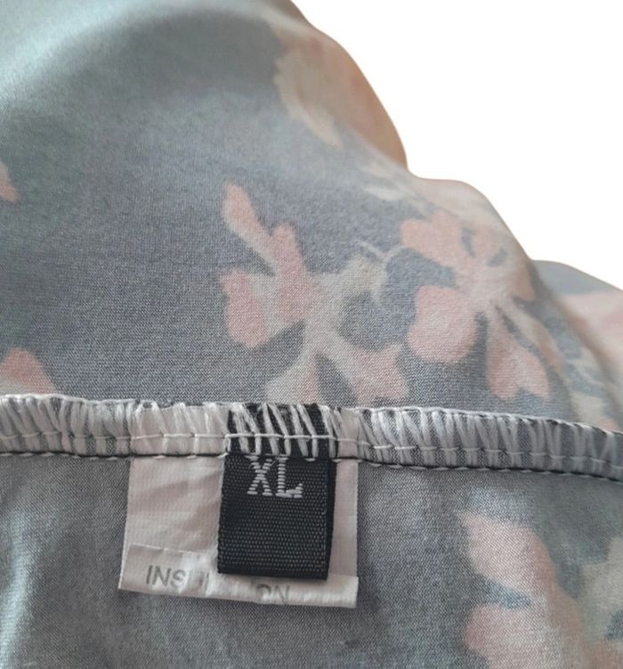 Gilet léger  fleuri noir - Taille XL - photo numéro 3