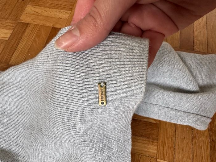 Pull Tommy Hilfiger gris taille 38 - photo numéro 6