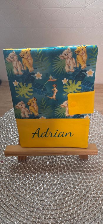 Protège carnet de santé personnalisé Roi Lion 