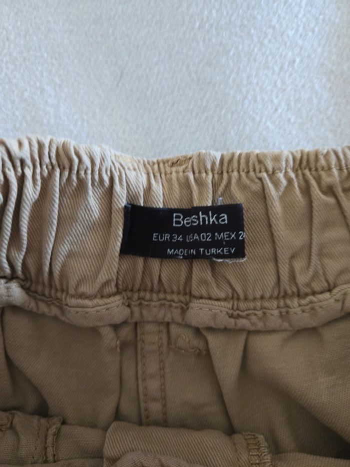 Pantalon Bershka en taille 34 - photo numéro 3