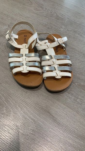 Sandales