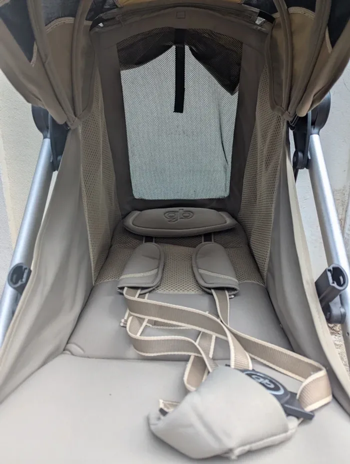 Poussette compacte gb Qbit+ All-City beige – pliable, légère, urbaine - photo numéro 5