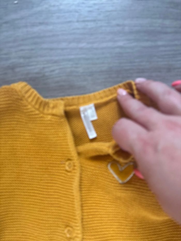 Gilet 9 mois - photo numéro 2