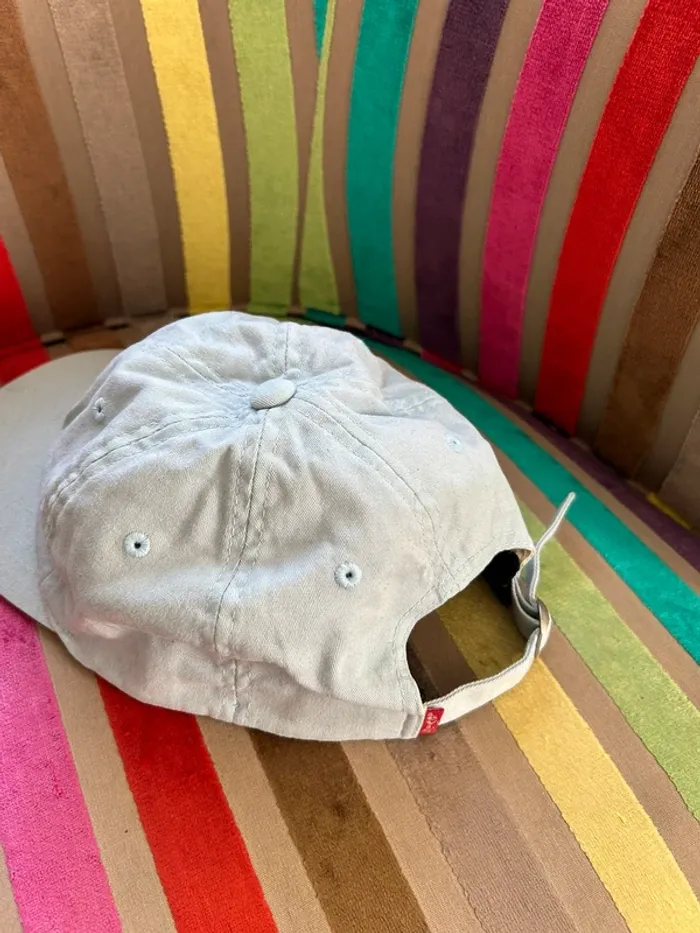 Levi’s casquette bleu clair taille 56 cm - photo numéro 3