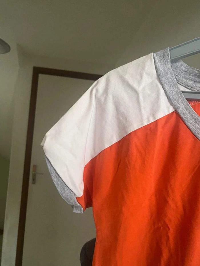 TEE shirt bicolore Taile 36 très bon état - photo numéro 3