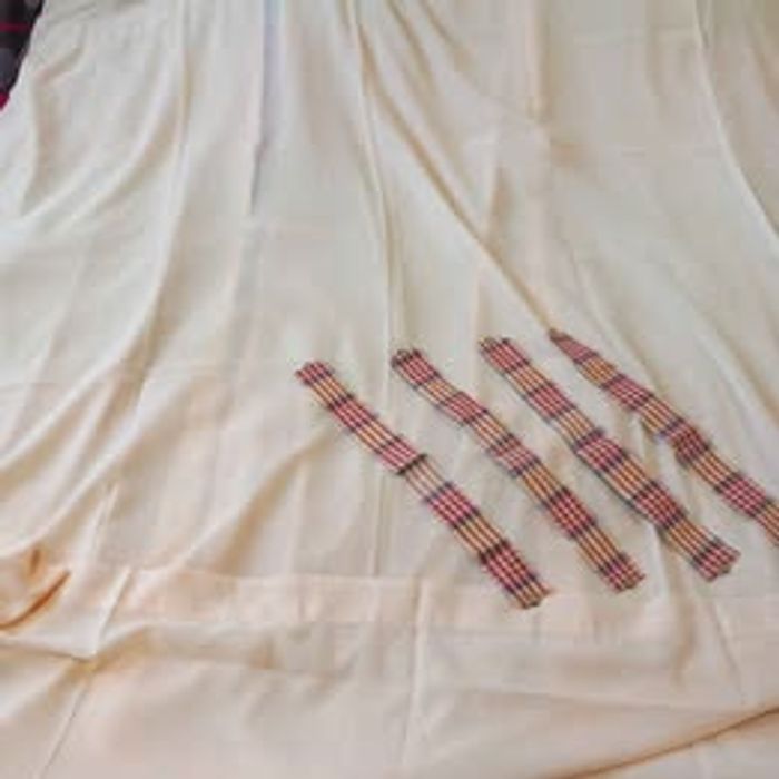 4 Rideaux voilages avec embrasses