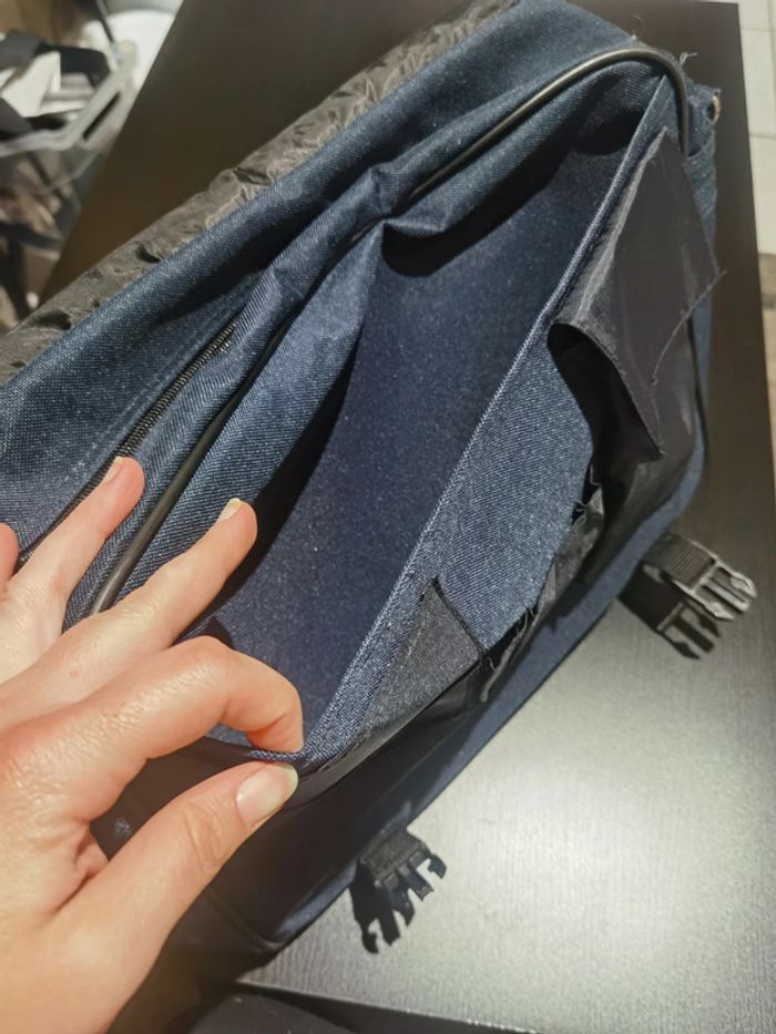 Sac pour pc portable avec lanière - photo numéro 12