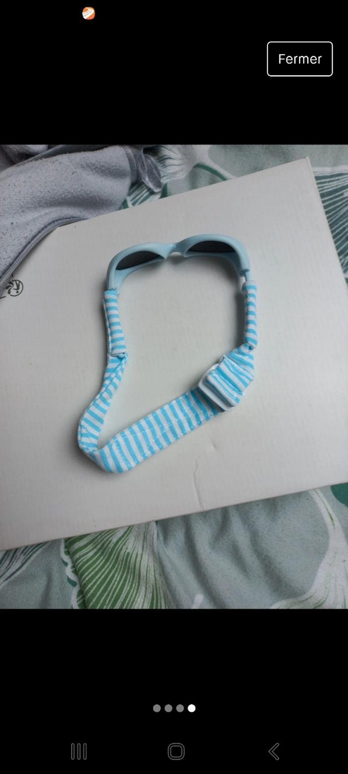 Lunette de soleil - photo numéro 2