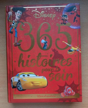 Livre Disney 365 histoires du soir