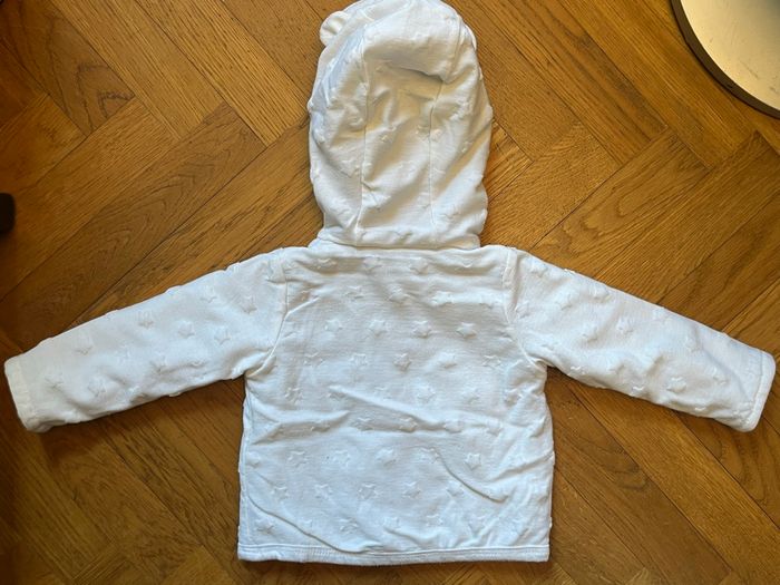 Gilet blanc à pressions 3 mois - photo numéro 4