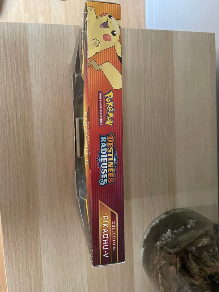 COFFRET PIKACHUV DÉSTINÉ RADIEUSE - photo numéro 5