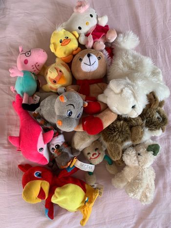 Lot 13 peluches