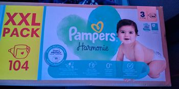 Lot 104 couches Pampers harmonie taille 3