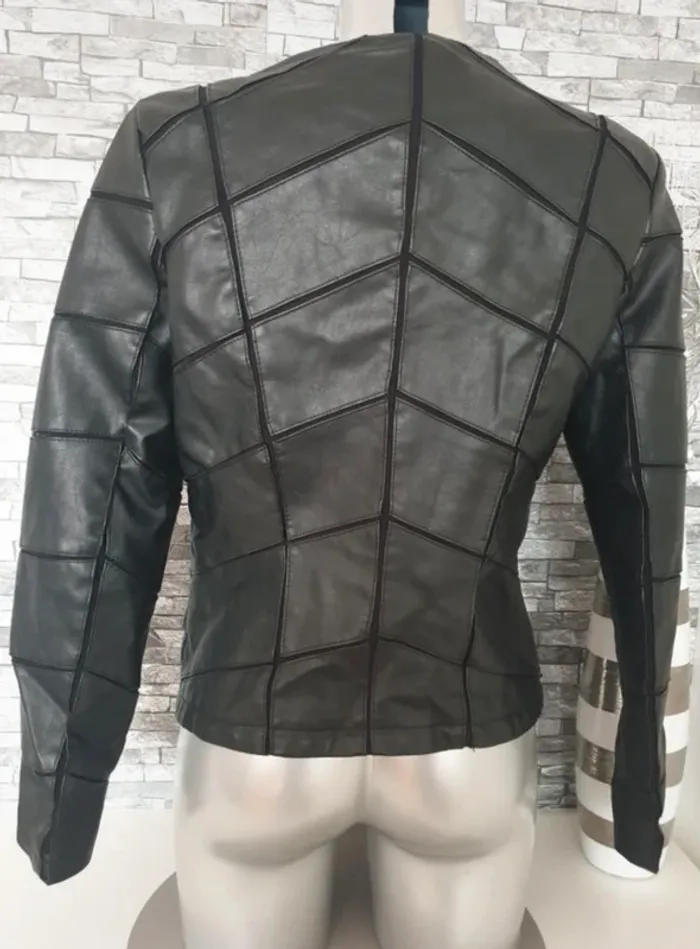Blouson noir Taille M - photo numéro 2