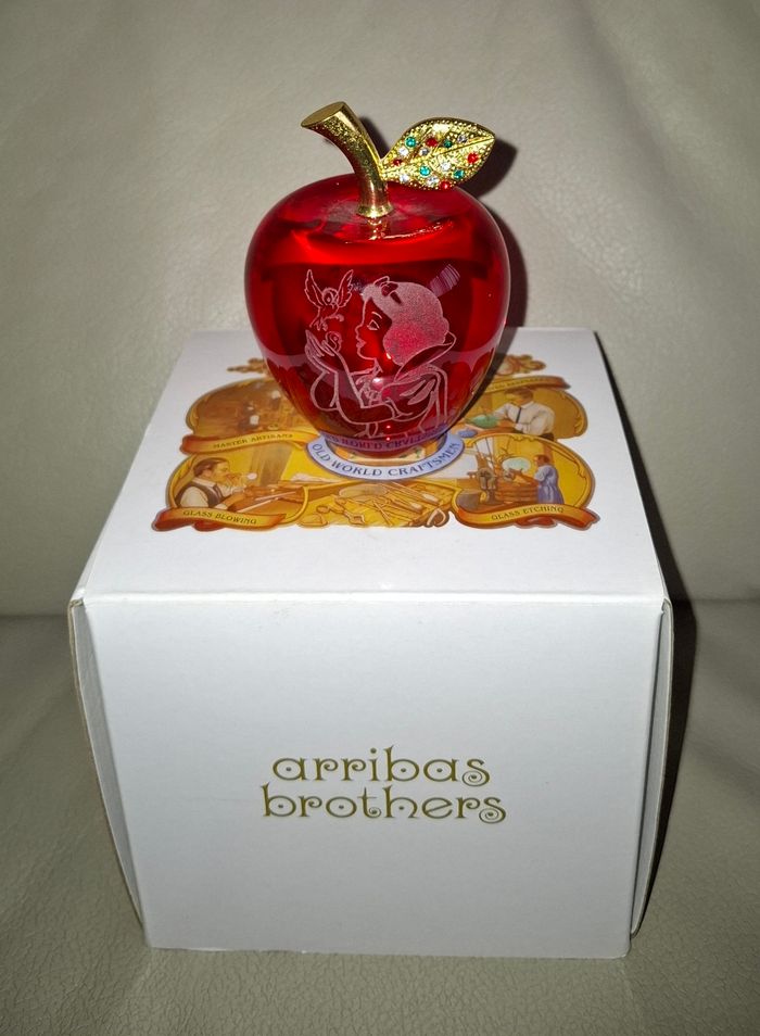 Superbe pomme rouge de Blanche Neige en verre Arribas Disney - photo numéro 2