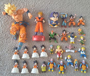 Gros lot de 28 figurines Dragon Ball Z DBZ