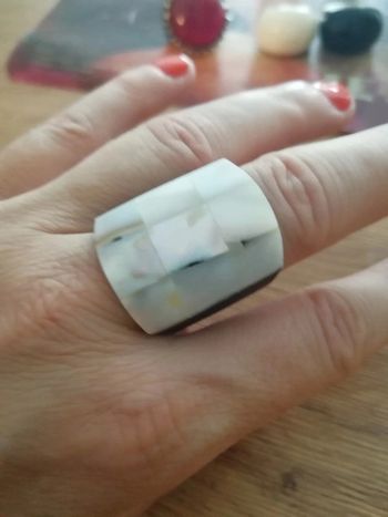 Bague en bois et nacre