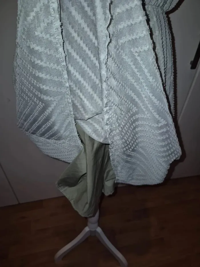 Robe neuve légère - photo numéro 8