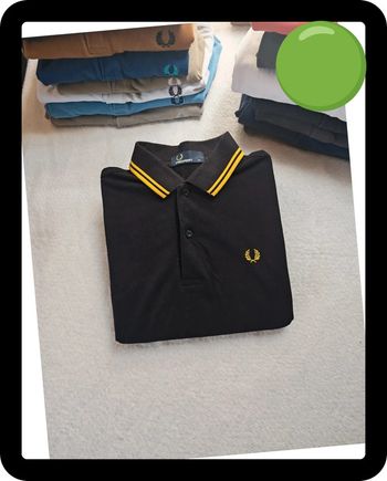 ⭐ magnifique polo Fred Perry noir ET or Taille XS