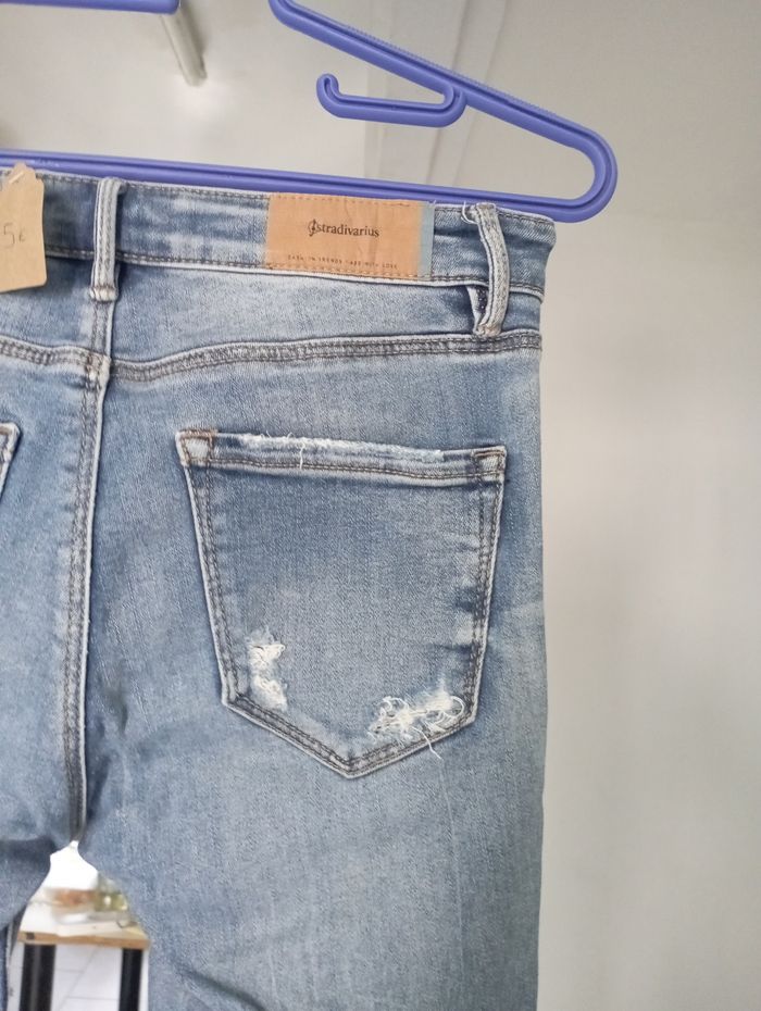 Lot  deux jeans  stradivarius taille 36 - photo numéro 10