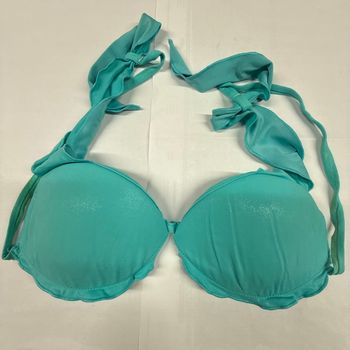 Haut de maillot de bain usé