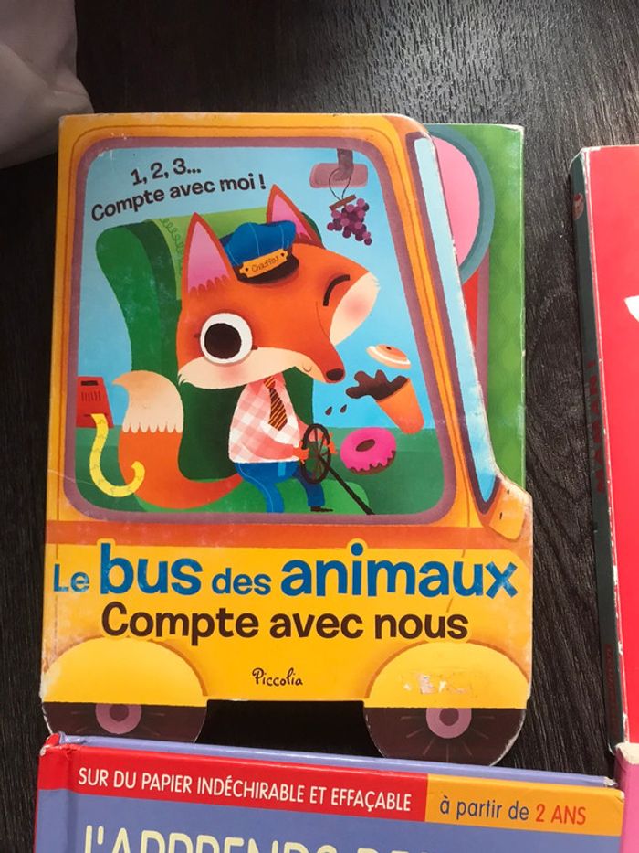 Lot 4 livres bébés - photo numéro 2