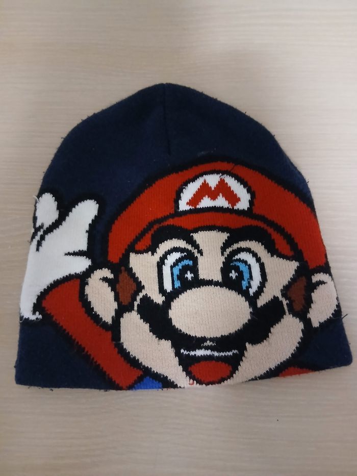 Bonnet  mario taille 2/4  ans matiere coton,polyster tres bonne etat - photo numéro 5